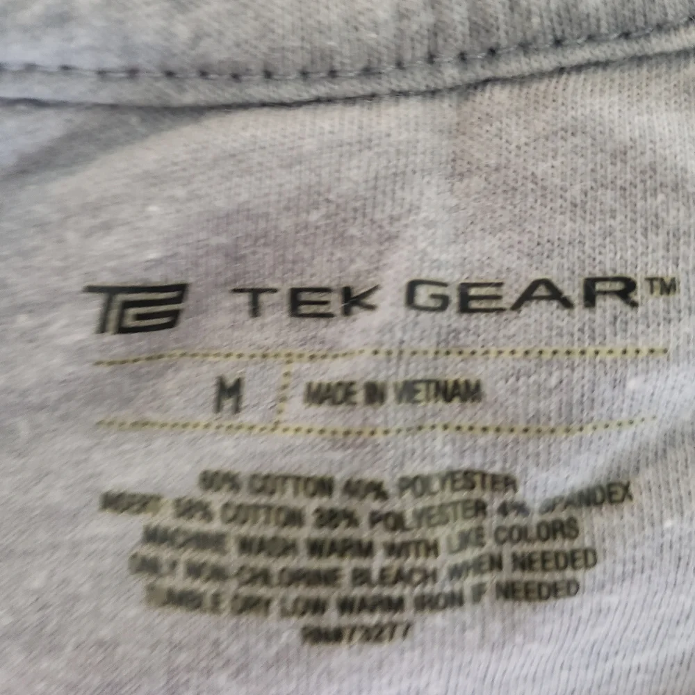 💕Bright Pink Crop Top Sweater- Cute!💕 - Picture 4 of 7